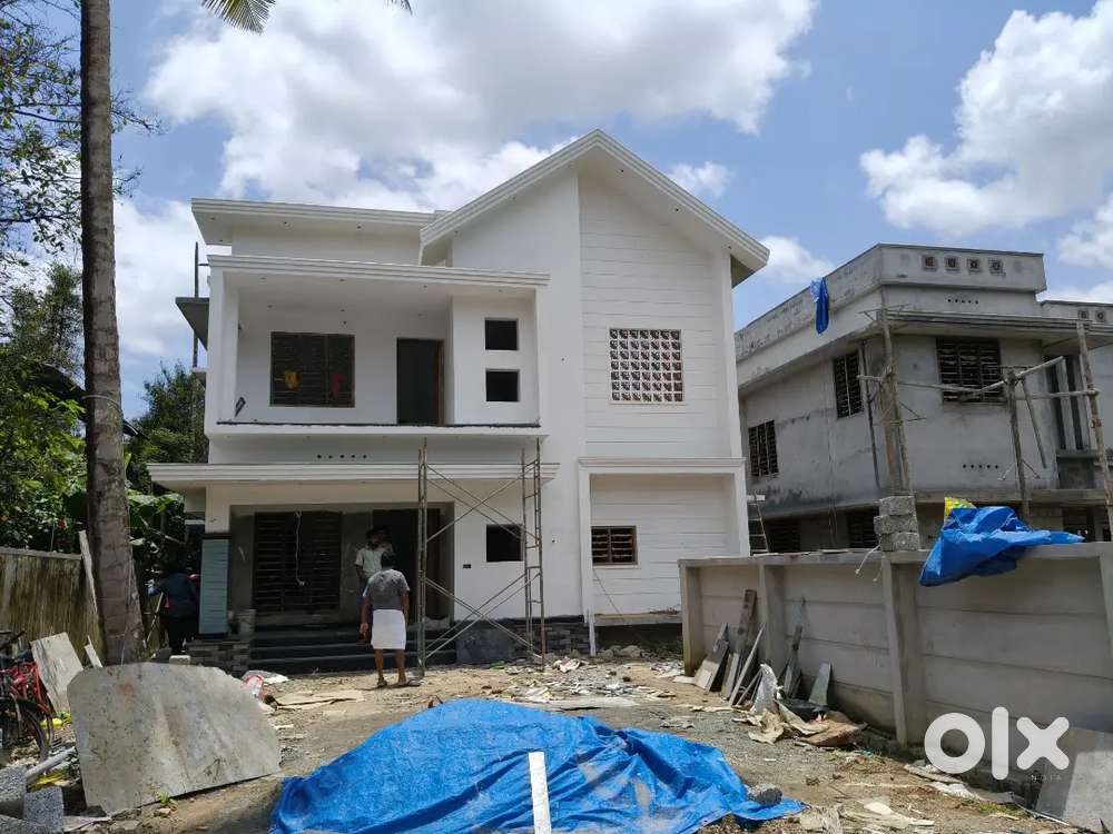 5 cent land with 1600 sqft new house for sale near kanjoor,Aluva,airpo