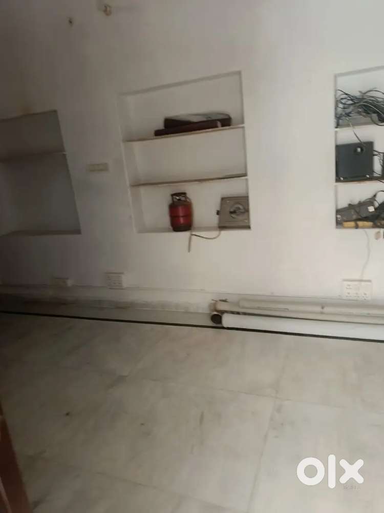 Rent ground floor