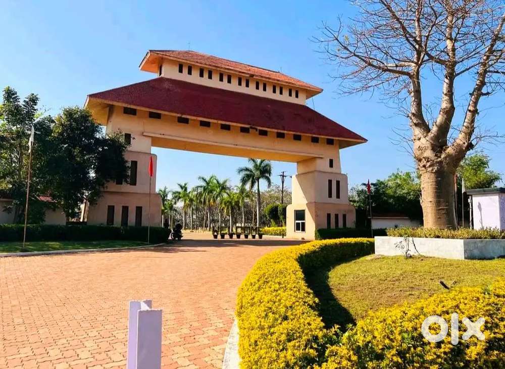 Corner+ garden facing plot in kalpvrvriksh villas