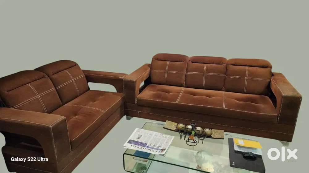 Immediate sale of 2 years old 3+2 Sofa