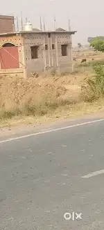 Plot par 3 side se road hai 23 fit