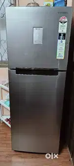 Double door Samsung Refrigerator 253 litres, 3 years old