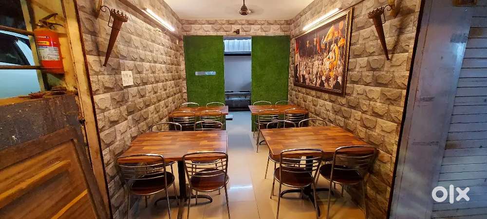 Restaurant/shop/ on rent