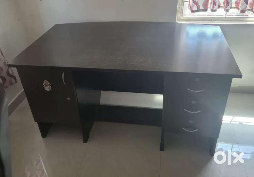 OFFICE TABLE