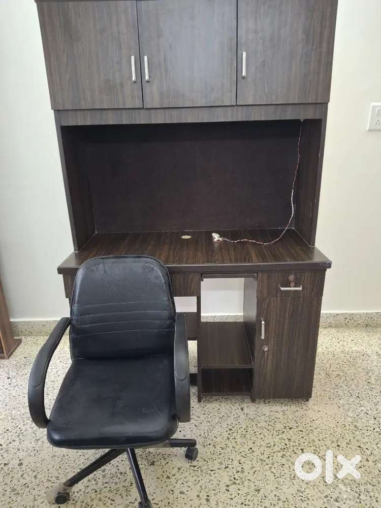 Computer Table