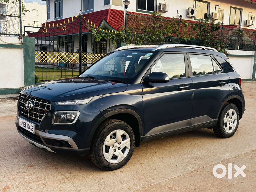 Hyundai Venue 1.2 S Plus, 2022, Petrol
