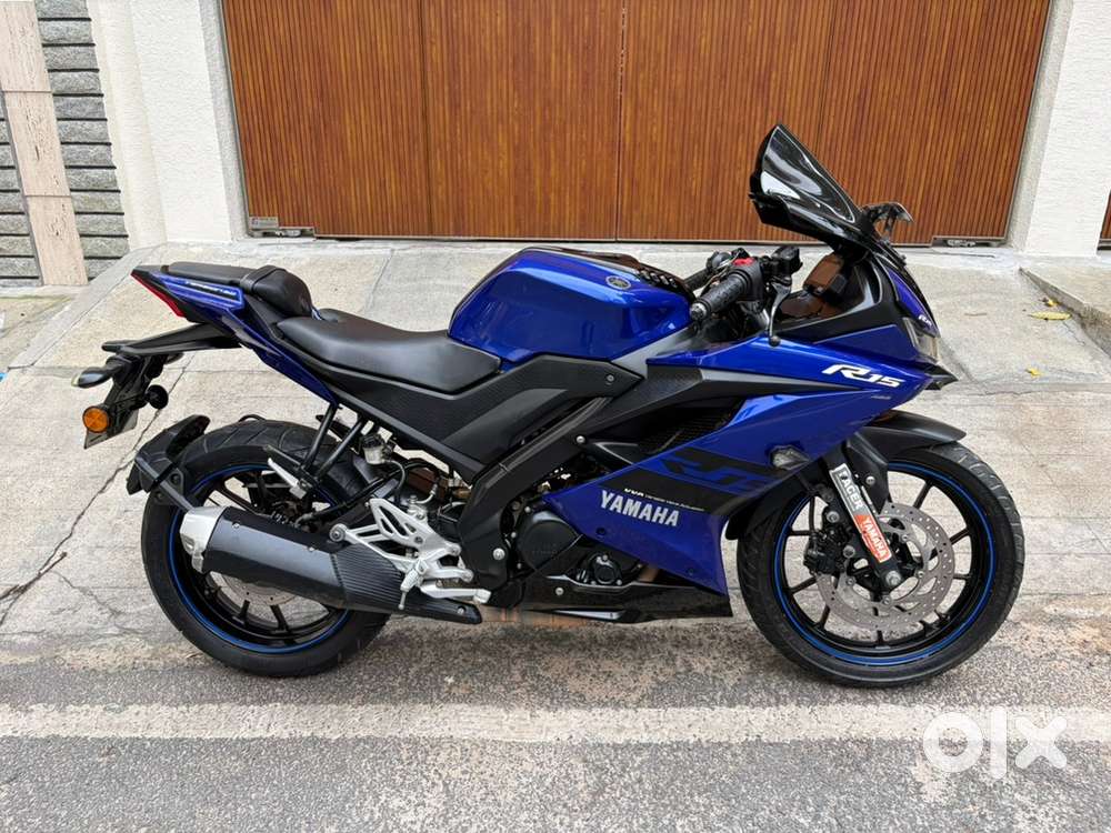 Yamaha r15 v3 bs4 model