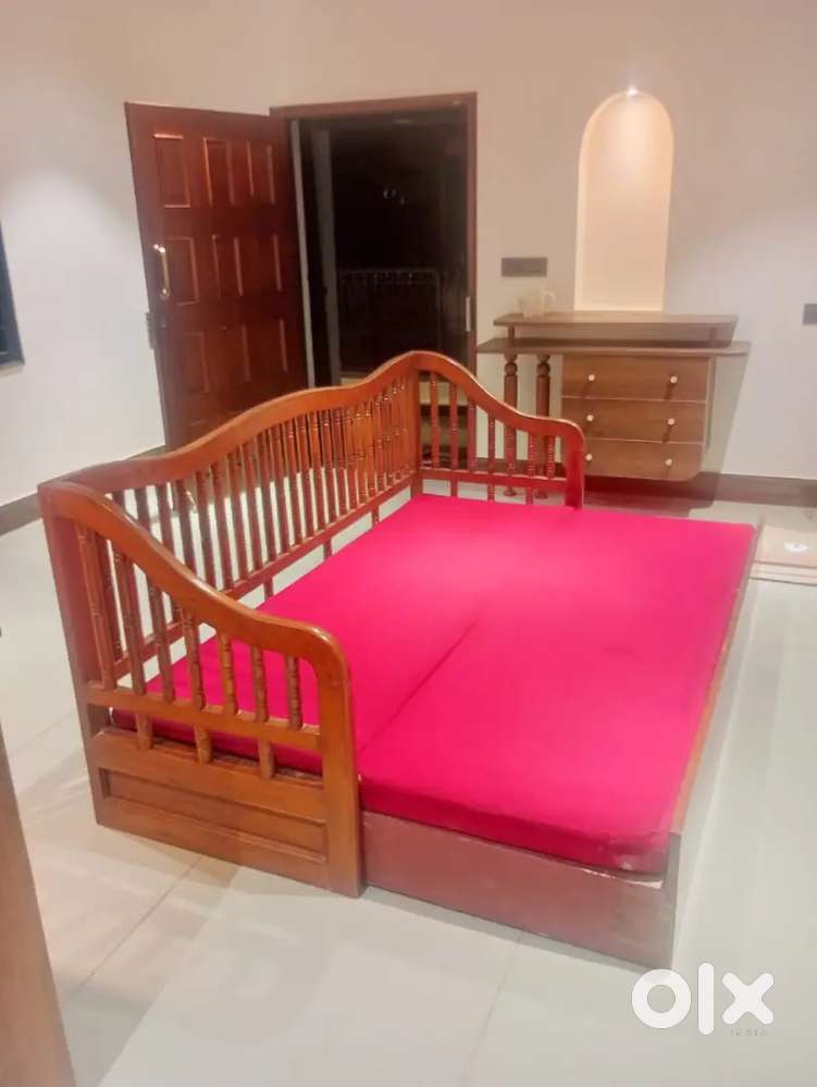 Sofa cum bed Burma teak in top condition. With mattress