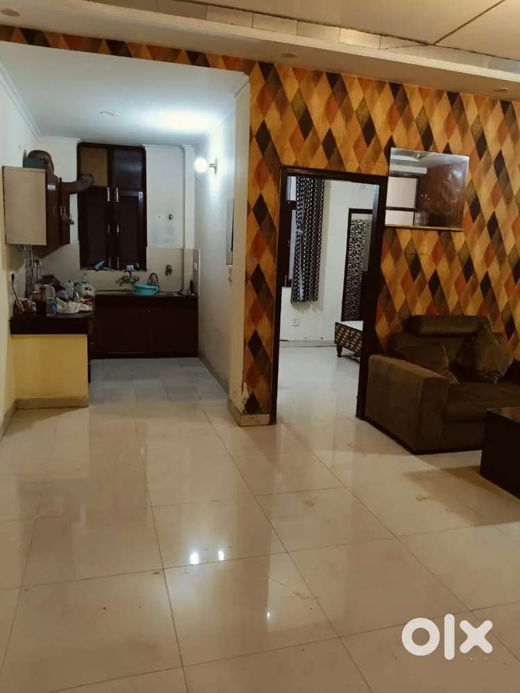 2bhk 1st floor newly renovated specious flat in gated society