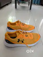 Under Armour Surge 3 shoes in new condition. Size UK 9.