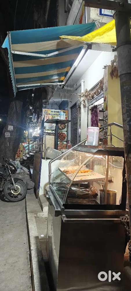RUNNING TIFFIN CENTER ( TEA, SNACKS , TIFFINS) WITH ALL EQUIPMENTS