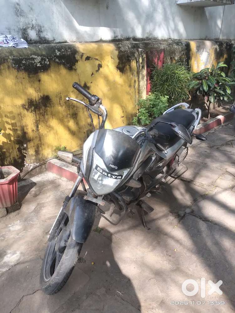 36000 km driven battery new chains pocket new brake shoe new