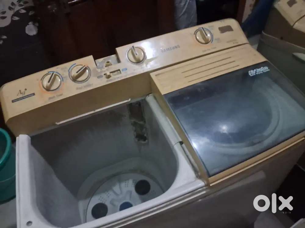 Samsung semi automatic washing machine