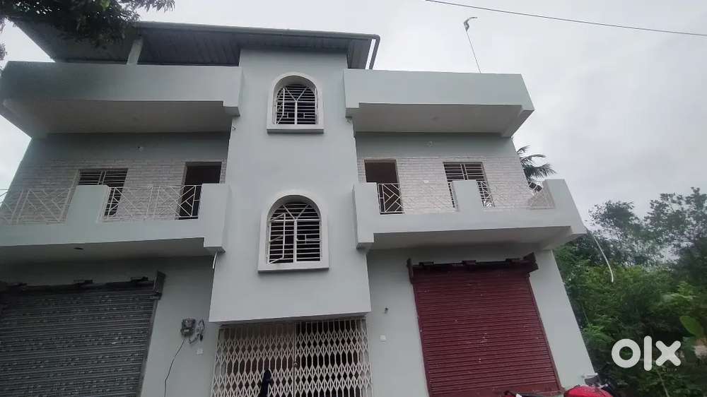 Balcony Room Available for Rent Near Newtown