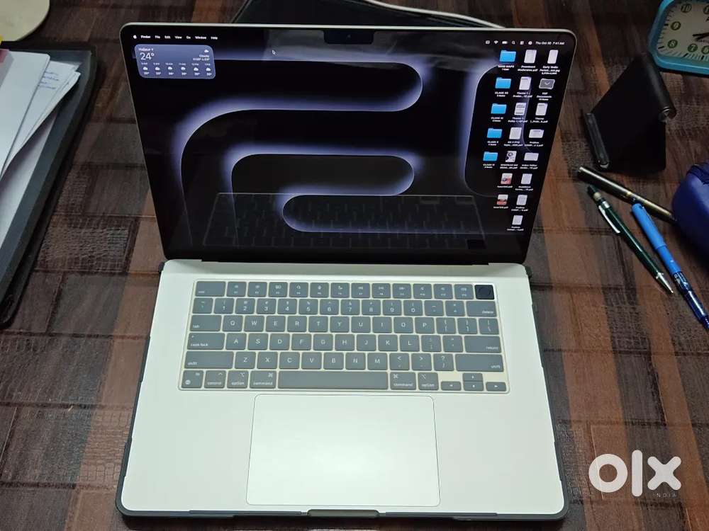 Macbook air m2 ,Ram-8gb,Rom-512, November 2023 model