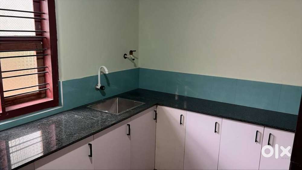 3 Bhk House Rent for Family Only .Location Kadiroor