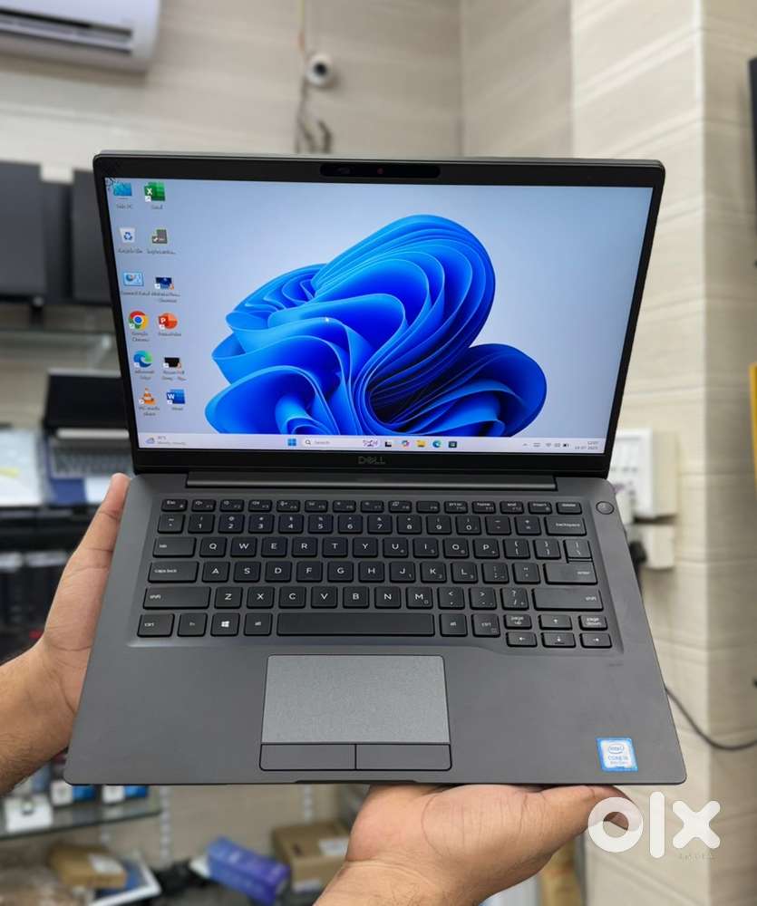 DELL 7400 i5 8TH TOUCH SCREEN LAPTOP 256GB NVME 8 GB RAM NEW LIKE COND