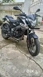बाइक बिल्कुल मिनिट कंडीशन है