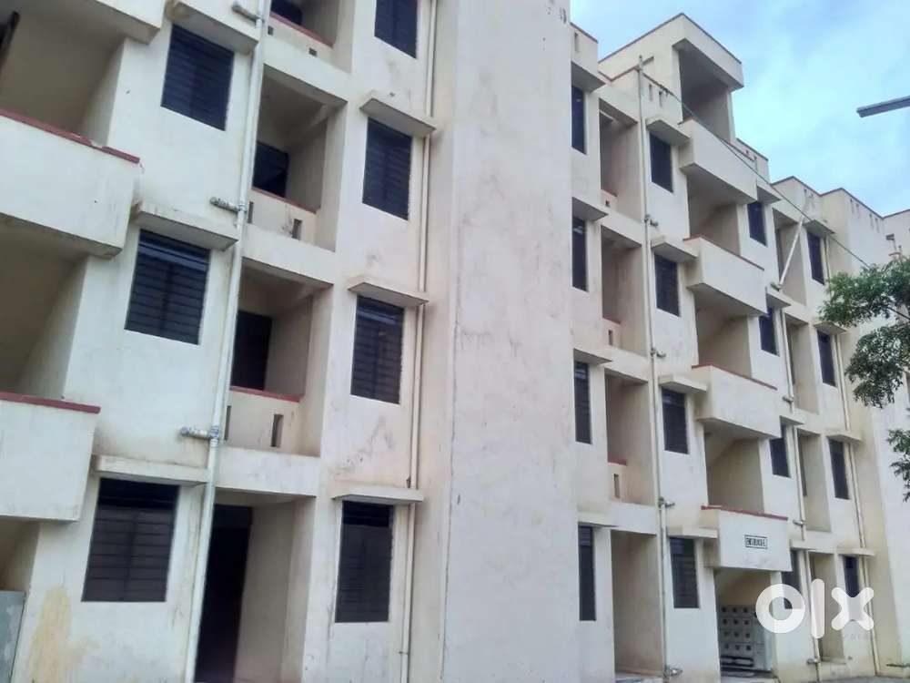 FLAT (lig) Ground floor