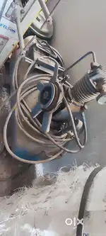 2 Compressor machine working condition ma che ( no motor)