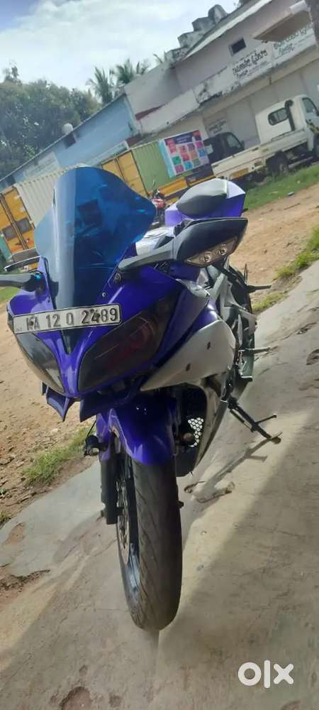 Yamaha R15 V2 good condition insurance lapse