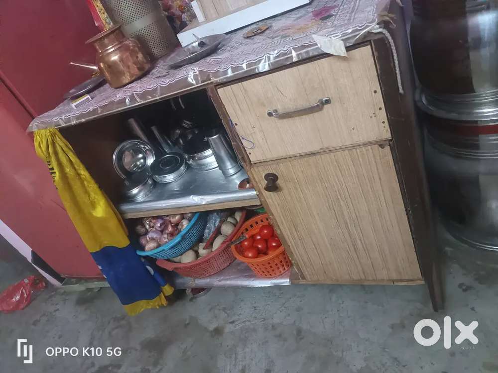 Table h jo computer ki use hi g