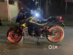 HORNET 160R