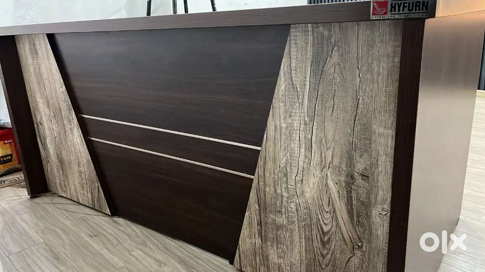 Office table