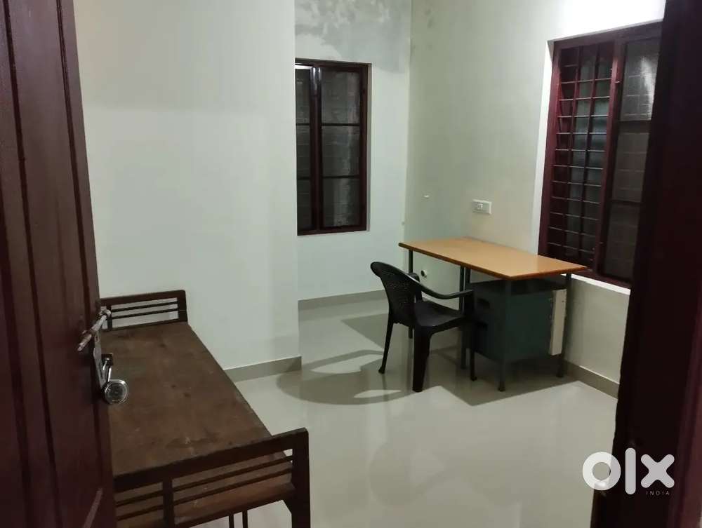 Room  Monthly  Rent.     3500/- &. 2500/-  Pappanam code.  Plz. Call