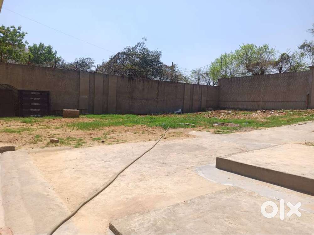 Water Availability, Boundary about 10ft, Clean and safe environment.