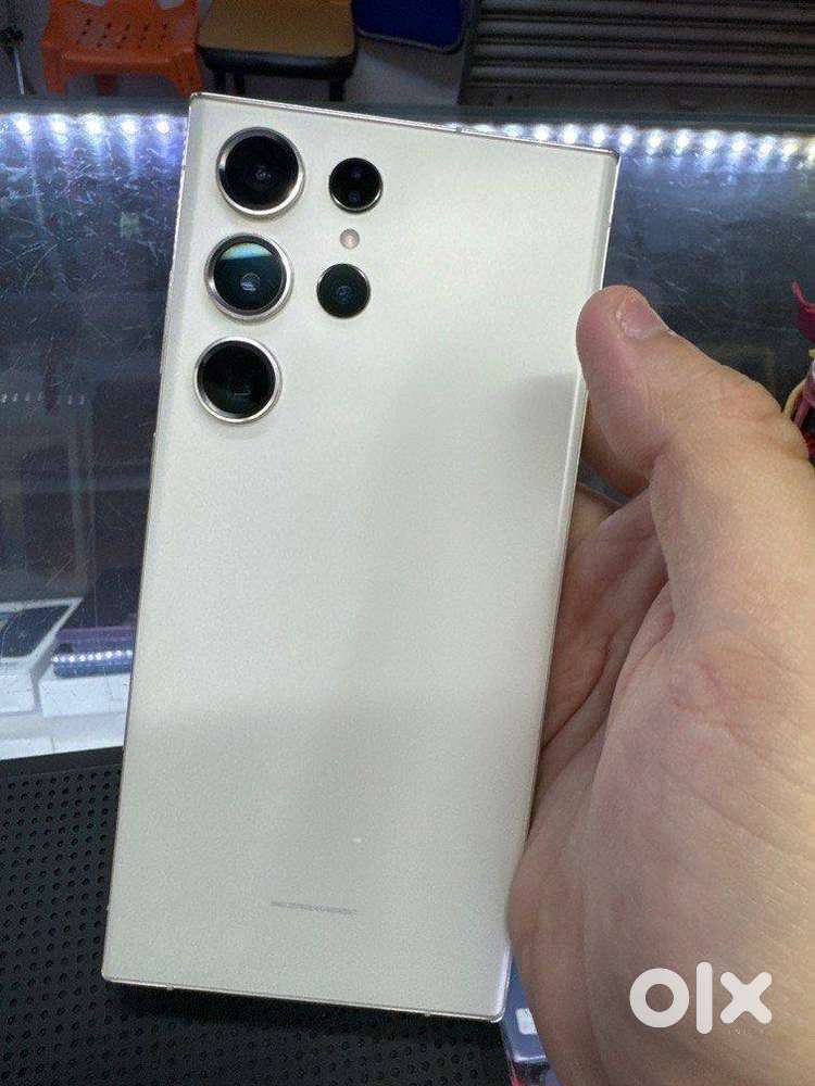 Selling 4-Month-Old S23 Ultra With Brand New Condition, Urgent Sale .