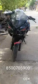 Rs 200 In good condition price 65000 no time pass