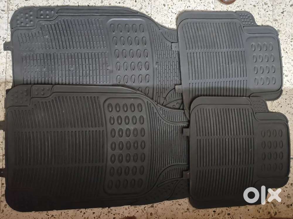 Car Simple Rubber Mats Black 4 Pcs