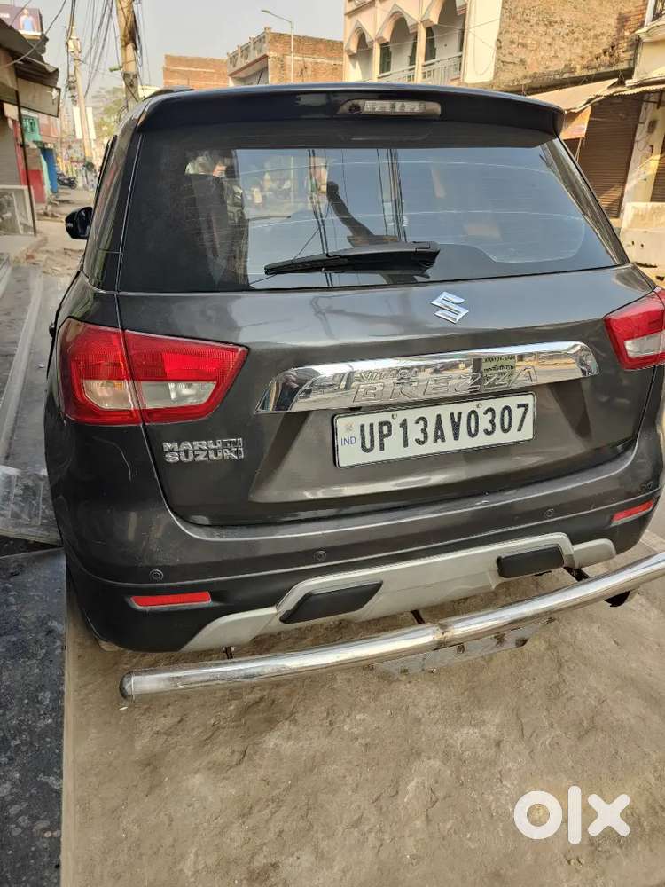 Maruti Suzuki Brezza 2017 Diesel 90000 Km Driven
