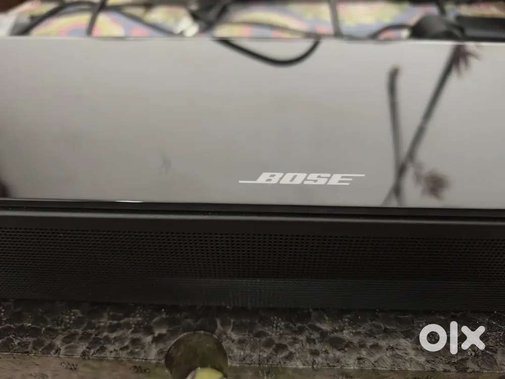 Bose Soundbar 700 in new condition