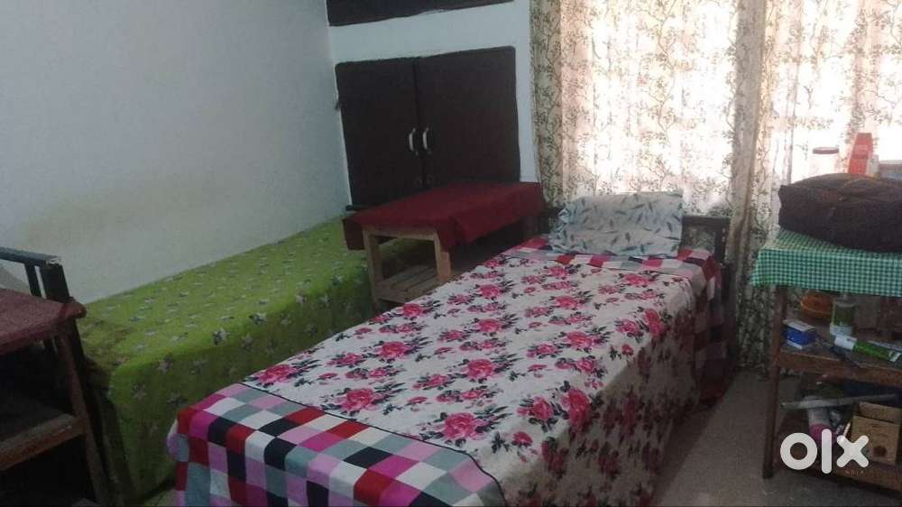 Ground floor running Boys PG available for rent