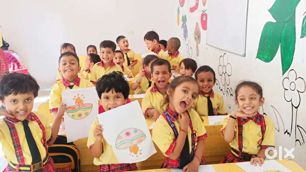 Teachersfor computer and English language for class 1 to 7th