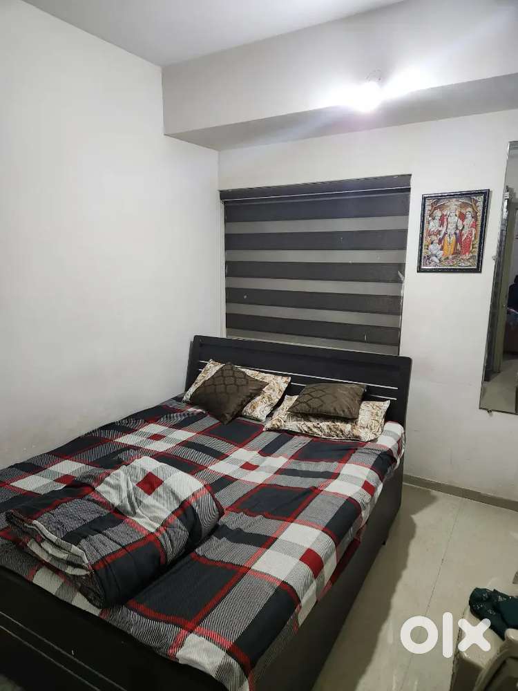 Prime location 3 bhk luxury flat rent