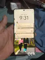 Selling Vivo V27 5g phone