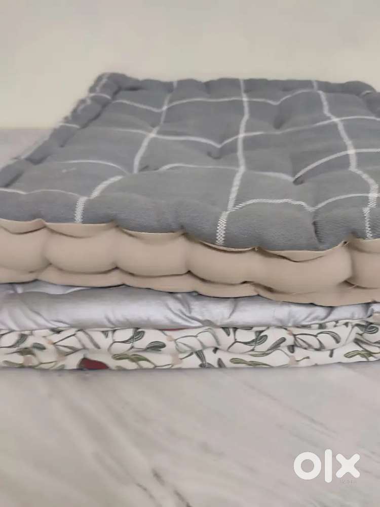Home decore selling
