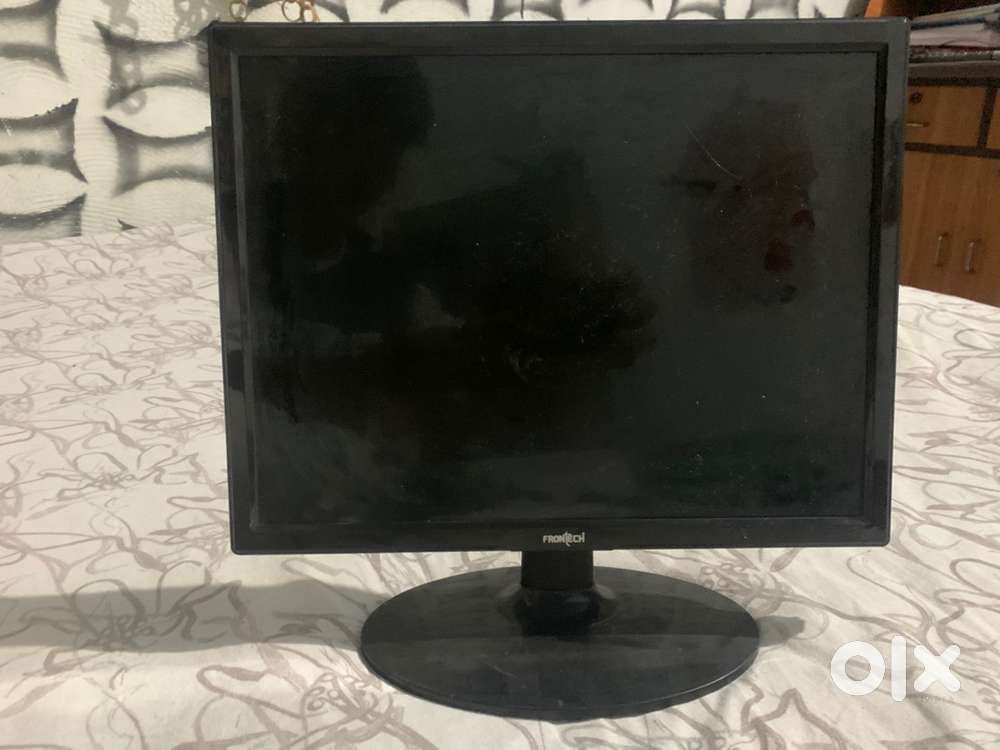 Computer Monitor 480p 60hz (Cable not included)
