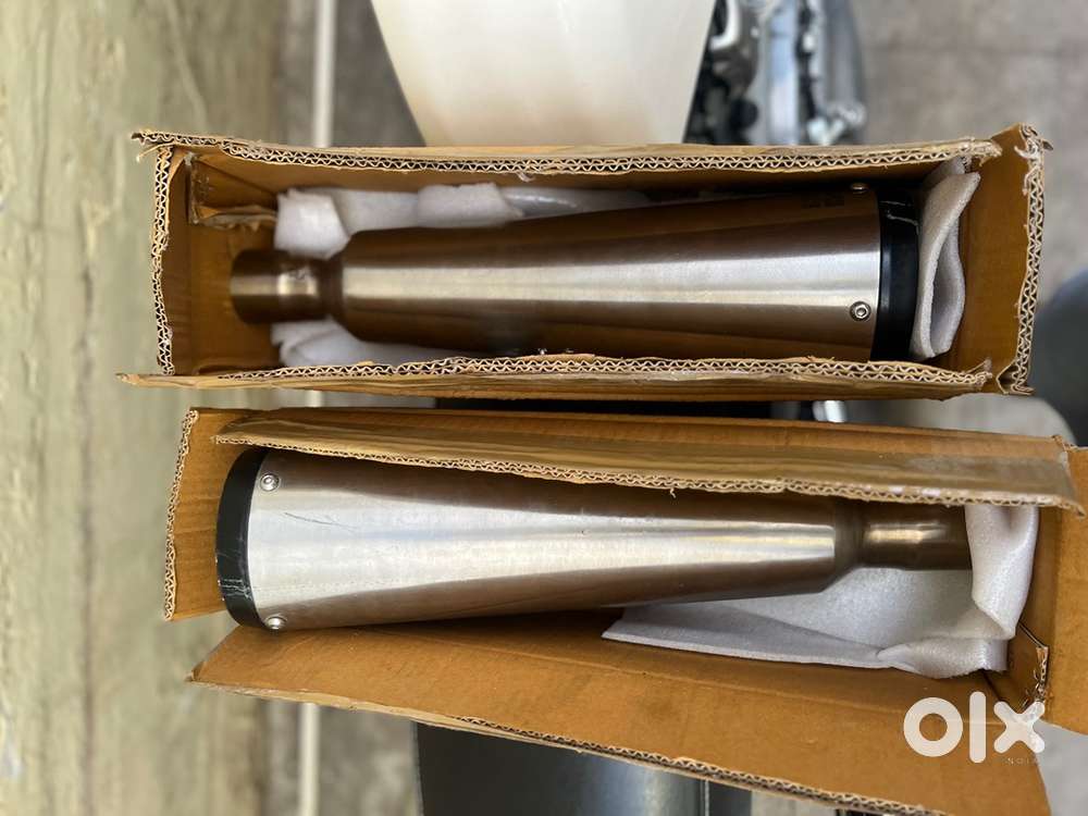 SS MOTO CORP 2x2 FAT CANS with Box