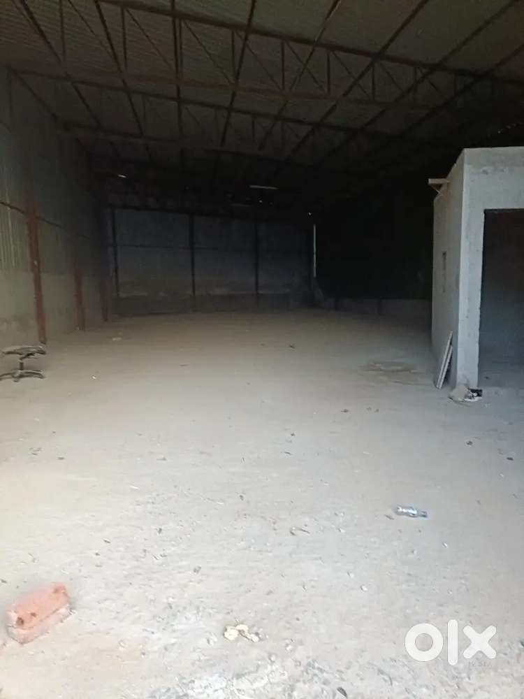 5000 sq ft warehouse for rent in chattarpur