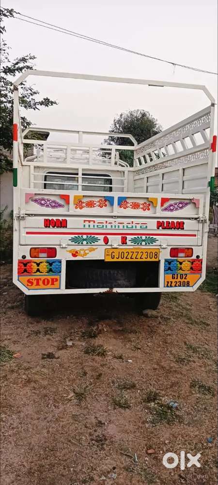 Mahindra bolero maxi truck plu