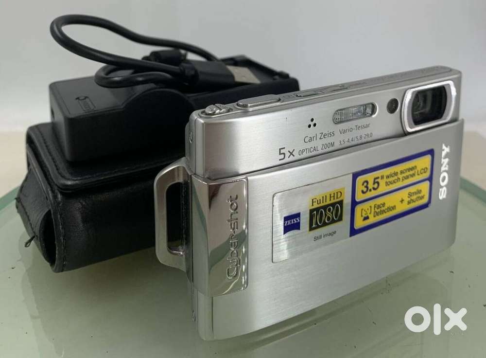 Vintage Sparingly used Sony DSC- T200 Digital Camera for sale