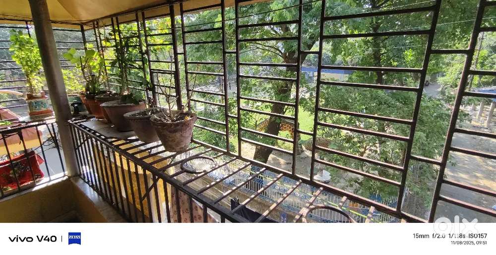 5 minutes from gitanjali metro station . 3 phase open .