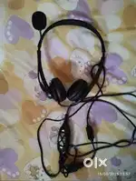 Wired Headset with Mic – Good Condition
