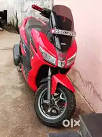 Aprilia SXR 160 Maxi scooter