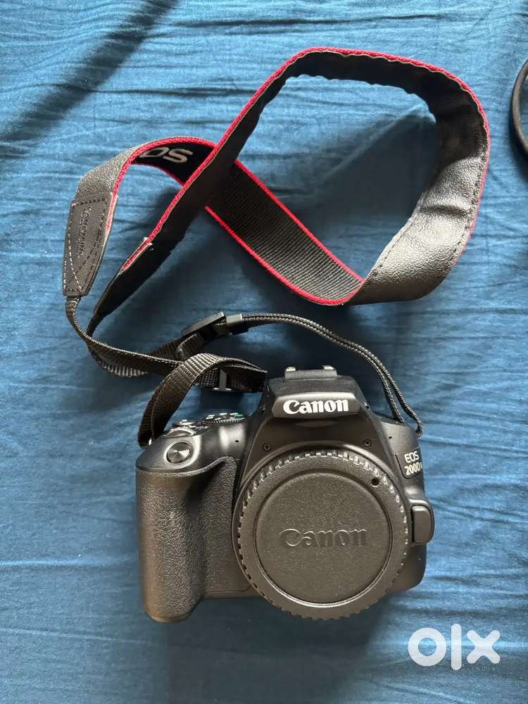 Canon EOS 200D Mark II camera with Bag