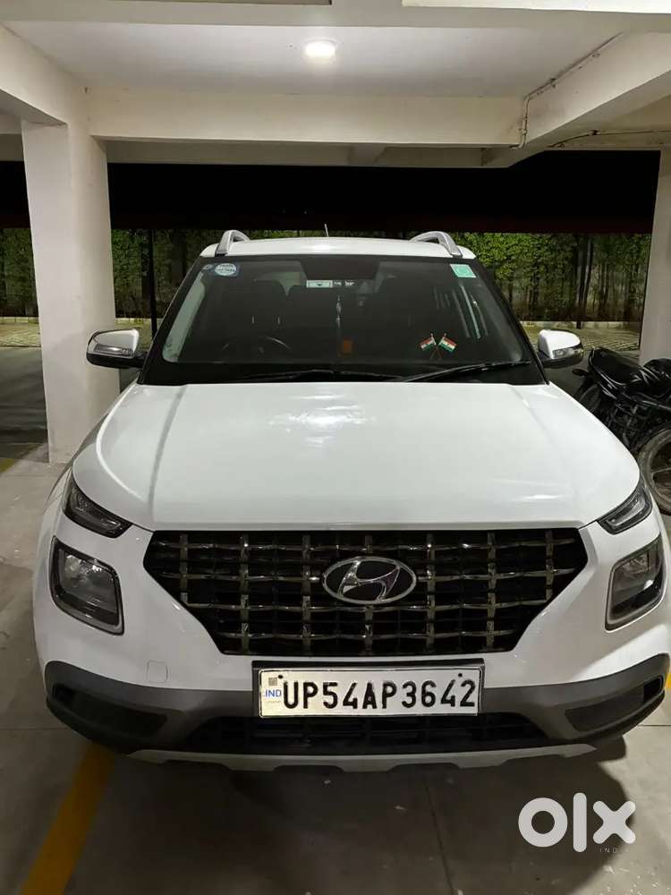 Hyundai Venue 2021 Petrol Well Maintained